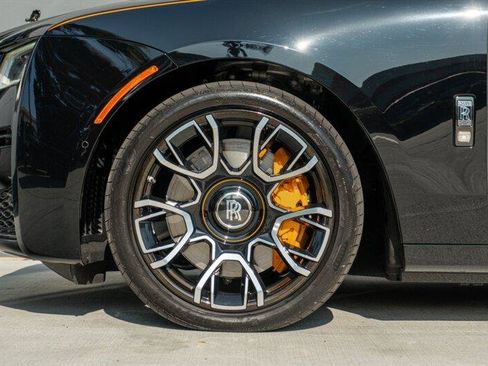 Used 2022 Rolls-Royce Ghost Black Badge image 17