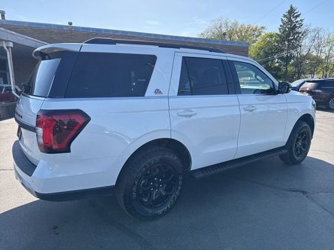 Used 2024 Ford Expedition Timberline image 5