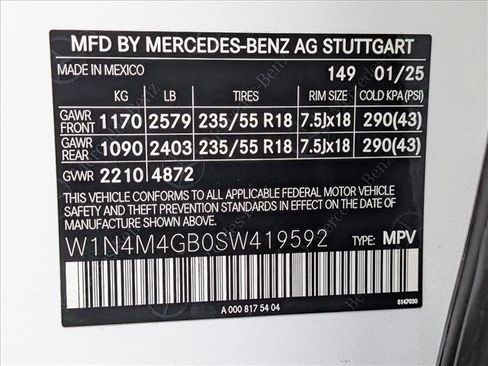 Certified 2025 Mercedes-Benz GLB 250 image 24
