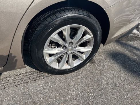 Used 2023 Chevrolet Malibu LT image 35