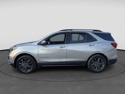 Used 2023 Chevrolet Equinox RS image 2