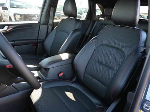 New 2026 Ford Escape ST-Line w/ Tech Pack #1 image 30