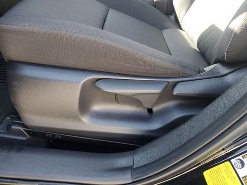 Used 2023 Toyota Corolla LE image 17