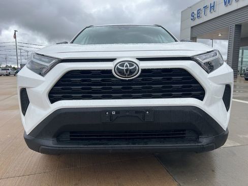 Used 2025 Toyota RAV4 LE image 9