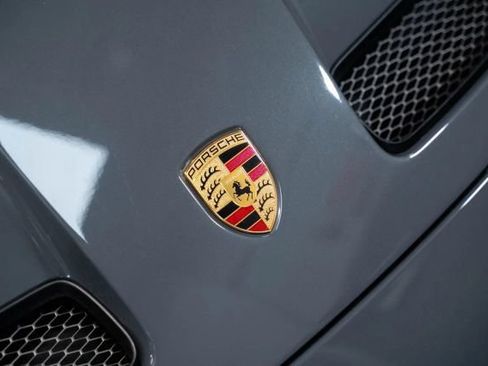 Used 2022 Porsche 911 GT3 RWD image 11