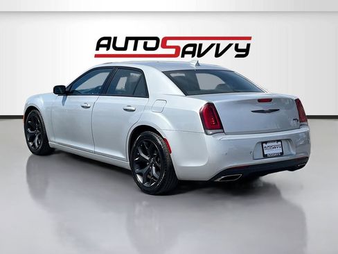 Used 2021 Chrysler 300 S image 5