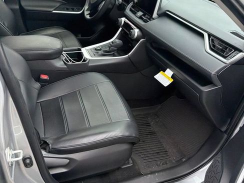 Used 2025 Toyota RAV4 XLE w/ Convenience Package AWD/4WD image 27