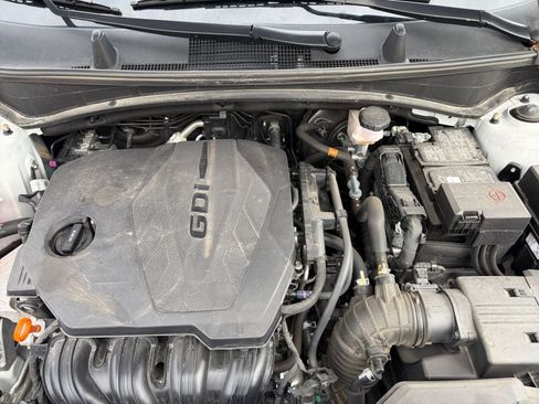Used 2025 Kia Sportage LX image 30