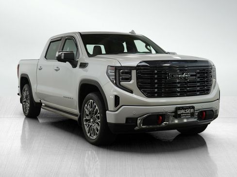 Used 2023 GMC Sierra 1500 Denali Ultimate image 8