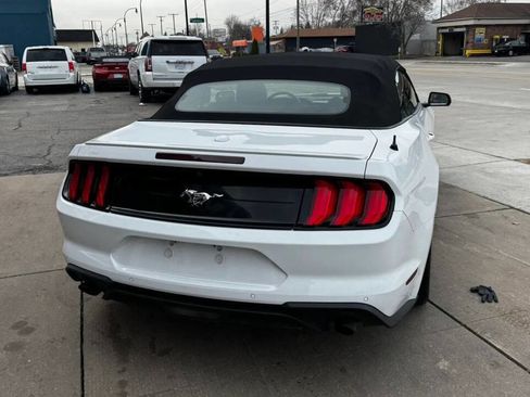 Used 2018 Ford Mustang Premium image 18