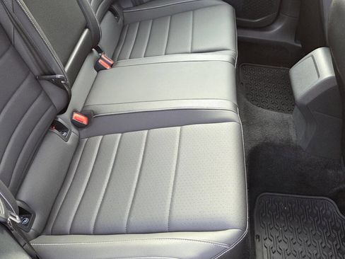 Used 2024 Volkswagen Jetta SE image 11