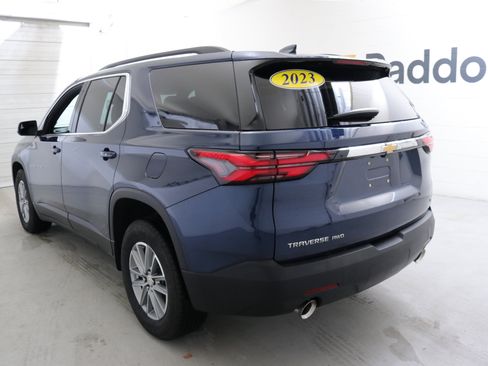 Used 2023 Chevrolet Traverse LT image 6