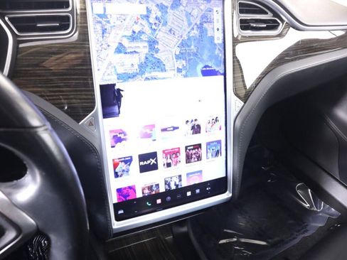 Used 2015 Tesla Model S 70D AWD/4WD image 14