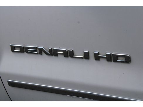 Used 2019 GMC Sierra 3500 Denali w/ Duramax Plus Package AWD/4WD image 32