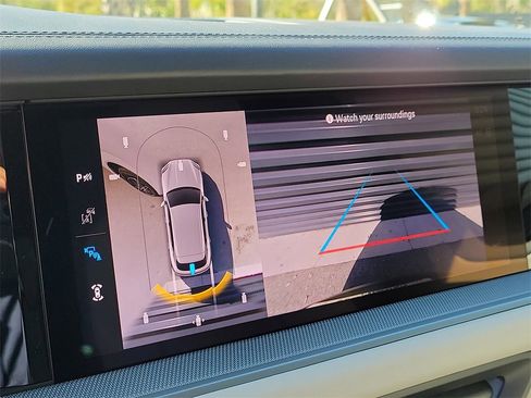 New 2026 Porsche Cayenne image 29