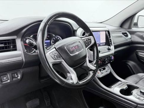Used 2023 GMC Acadia SLT FWD image 22