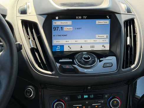 Used 2019 Ford Escape Titanium FWD image 10