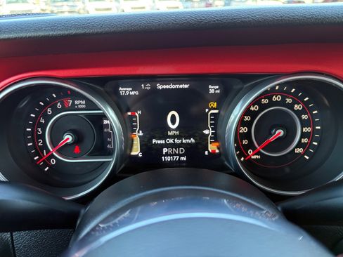 Used 2018 Jeep Wrangler Unlimited Rubicon image 18