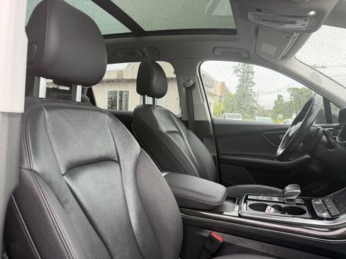 Used 2021 Audi Q7 3.0T Premium Plus AWD/4WD image 32