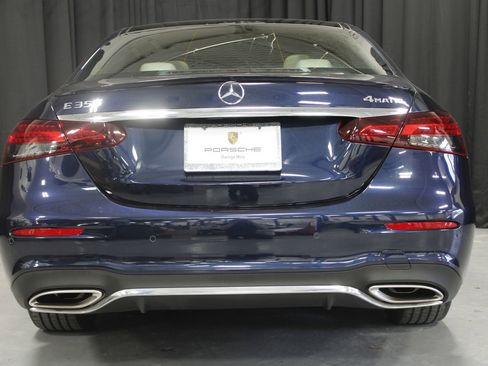 Used 2022 Mercedes-Benz E 350 4MATIC Sedan image 16