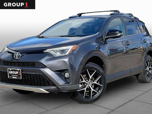 Used 2016 Toyota RAV4 SE FWD image 1