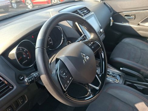 Used 2024 Mitsubishi Outlander Sport SE image 25