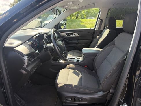 Used 2020 Chevrolet Traverse LT AWD/4WD image 13