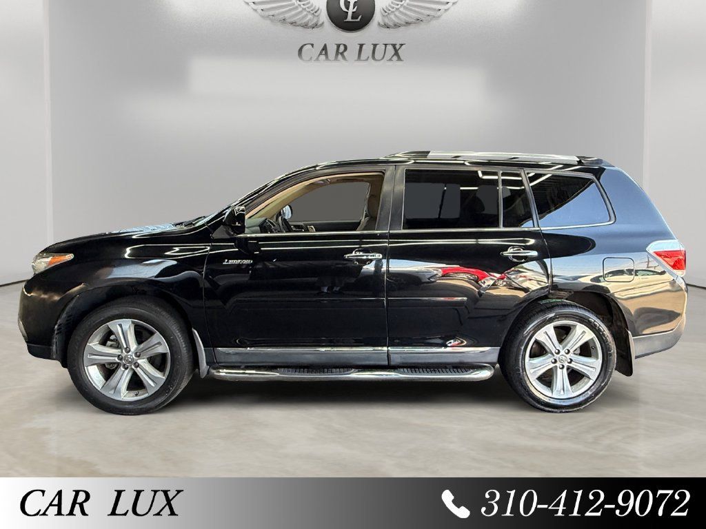 Used 2013 Toyota Highlander Limited FWD image 2