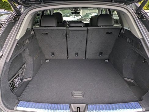 Used 2025 Audi Q5 Premium w/ Convenience Package image 16