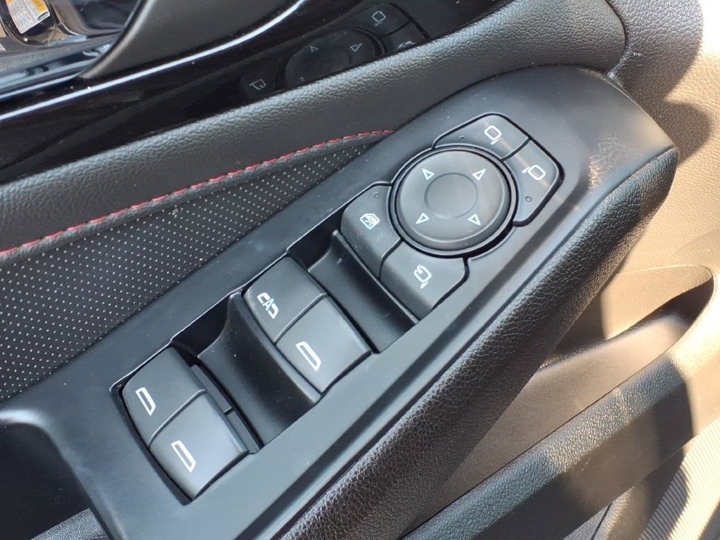 Used 2023 Chevrolet Traverse RS w/ LPO, Floor Liner Package AWD/4WD image 14
