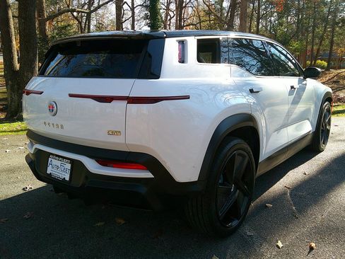 Used 2023 Fisker Ocean One image 5