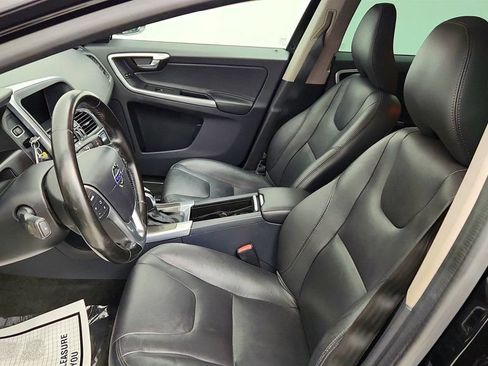 Used 2016 Volvo XC60 T6 AWD/4WD image 19