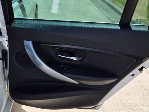 Used 2015 BMW 320i Sedan RWD image 53