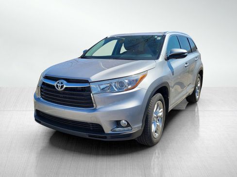 Used 2016 Toyota Highlander Limited AWD/4WD image 2