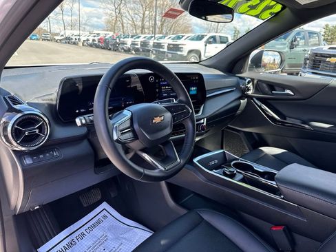 Used 2026 Chevrolet Equinox LT w/ Convenience Package II AWD/4WD image 23