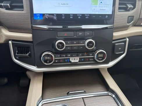 Used 2022 Ford Expedition Max Limited image 20