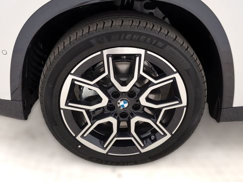 Used 2025 BMW X1 xDrive28i w/ Convenience Package image 11