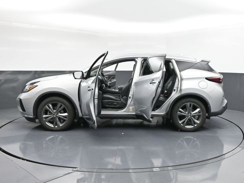 Used 2019 Nissan Murano Platinum image 37