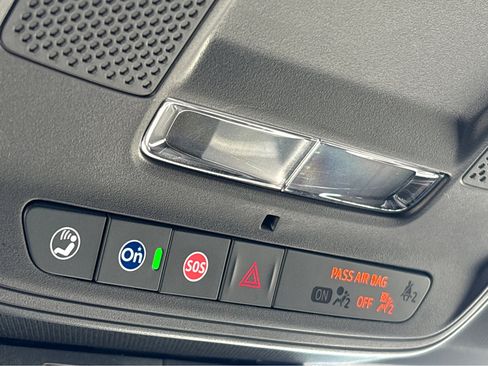 New 2026 Chevrolet Traverse LT w/ Driver Confidence Package image 29