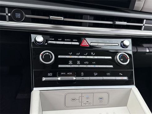 New 2026 Hyundai Santa Fe SE image 17