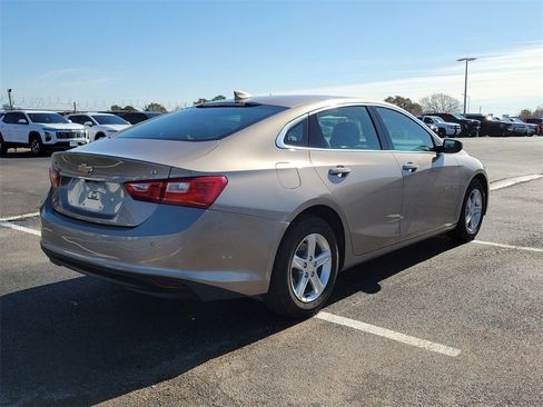 Used 2024 Chevrolet Malibu LT image 6