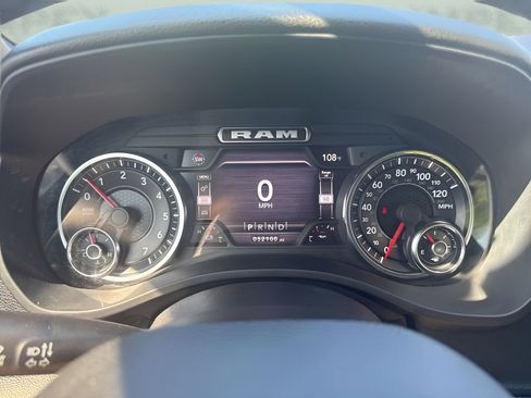 Used 2022 RAM 1500 Big Horn AWD/4WD image 23