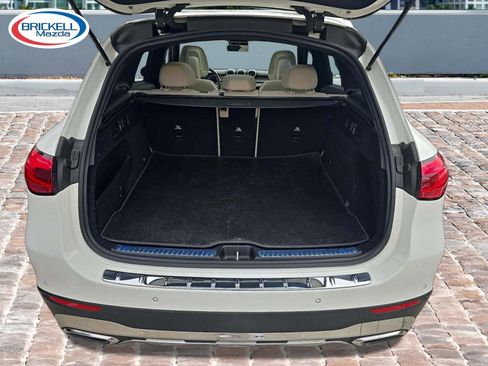 Used 2023 Mercedes-Benz GLC 300 image 8