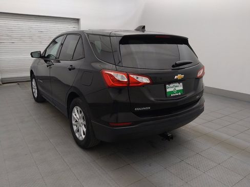 Used 2019 Chevrolet Equinox LS w/ LS Convenience Package AWD/4WD image 5