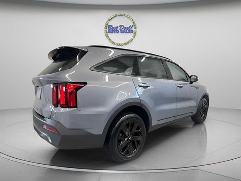 Used 2021 Kia Sorento S w/ Panoramic Sunroof Package AWD/4WD image 4