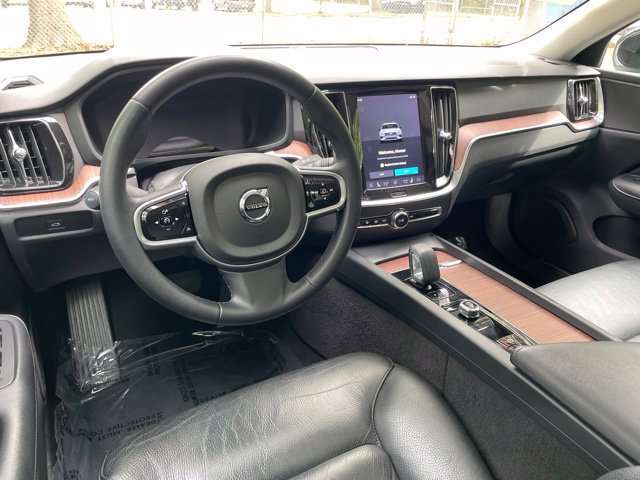 Certified 2023 Volvo S60 B5 Plus AWD/4WD image 17