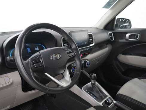 Used 2024 Hyundai Venue SEL FWD image 23