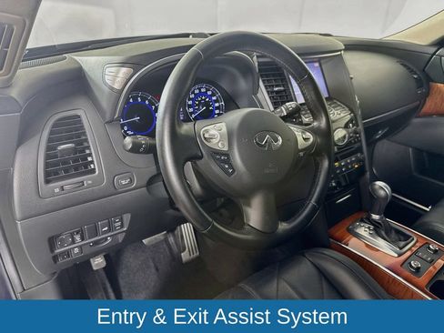 Used 2015 INFINITI QX70 AWD w/ Premium Package image 11