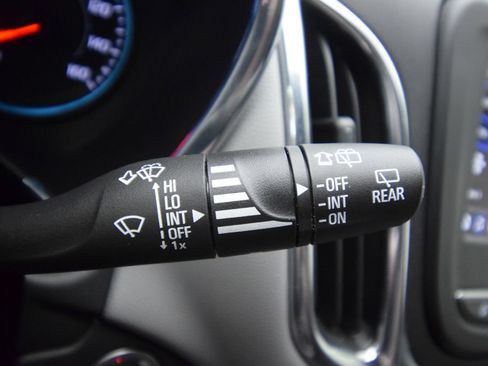 Used 2023 Chevrolet Equinox LT AWD/4WD image 34