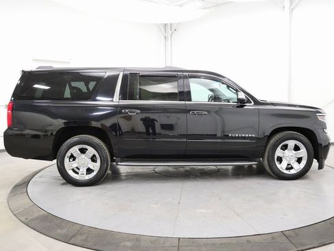 Used 2016 Chevrolet Suburban LTZ image 8